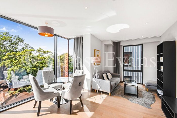 1 Bedroom Flat To Rent In Drapers Yard, Wandsworth, London, SW18