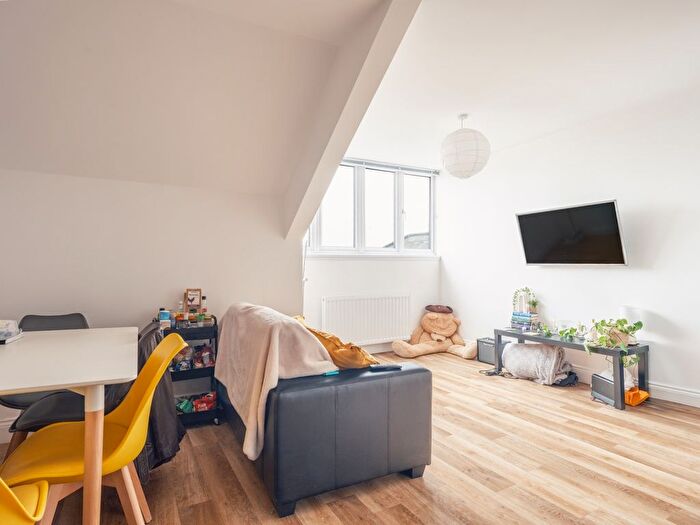 2 Bedroom Flat To Rent In Osborne Terrace, Newcastle Upon Tyne, Tyne And Wear, NE2