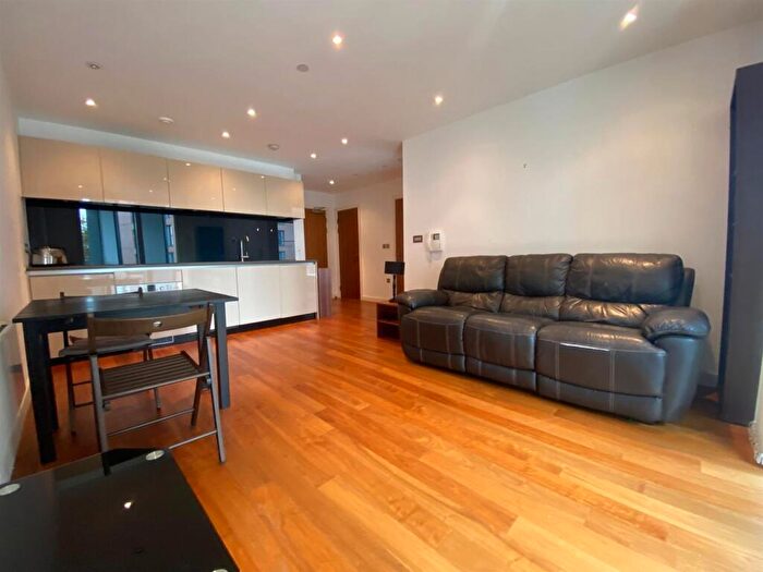 1 Bedroom Apartment To Rent In Munday Street, Manchester, M4