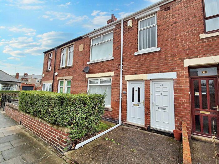 2 Bedroom Flat To Rent In Wellington Street, Hebburn, Tyne And Wear, NE31