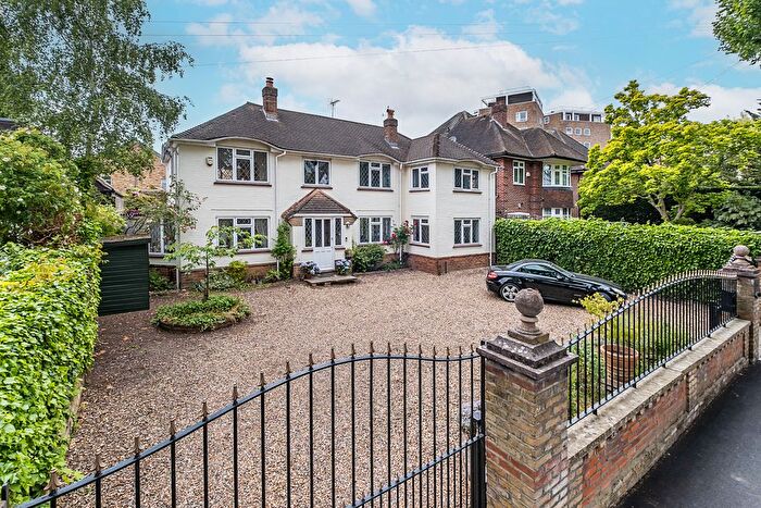 5 Bedroom Detached House For Sale In Albany Park Road, Kingston Upon Thames, KT2