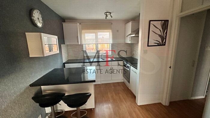 1 Bedroom Flat For Sale In Copthorne Mews, Hayes, UB3