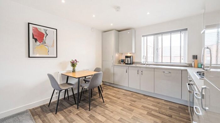 1 Bedroom Flat For Sale In Burney Drive, Glebe Farm, Milton Keynes, MK17