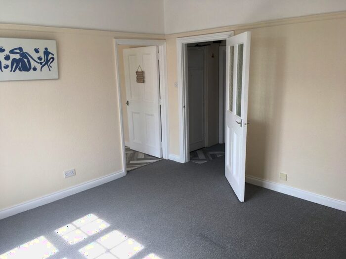 1 Bedroom Flat To Rent In Abington Avenue, Northampton, Northamptonshire, NN1