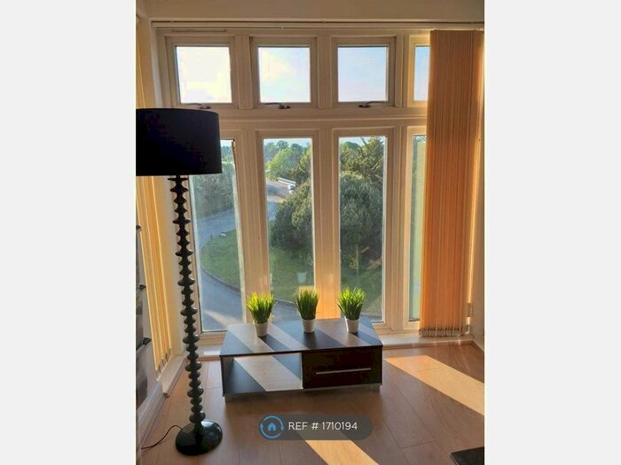 2 Bedroom Flat To Rent In Creine Mill Lane North, Canterbury, CT1