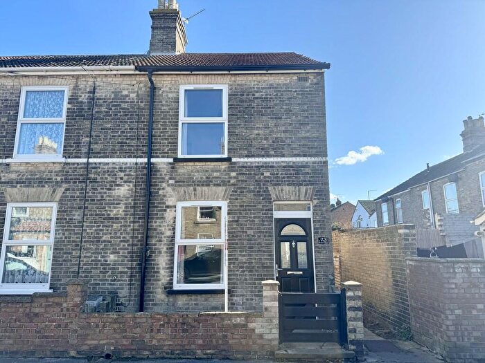 2 Bedroom End Of Terrace House To Rent In St. Georges Road, NR33