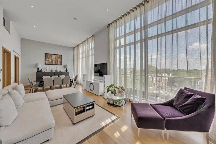 3 Bedroom Flat To Rent In Melrose Apartments, Winchester Road, Belsize Park, NW3