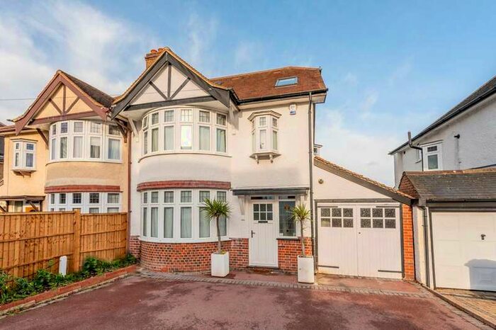 4 Bedroom Terraced House To Rent In Sandy Way, Shirley, CR0