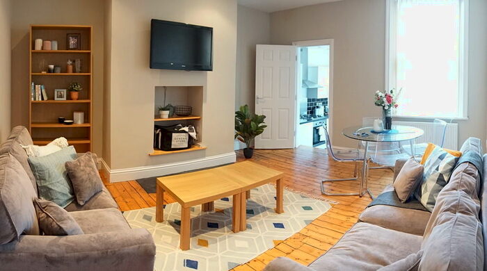 3 Bedroom Flat To Rent In Second Avenue, NE6