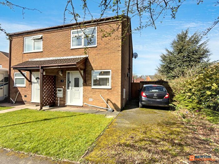 2 Bedroom Semi Detached House For Sale In Oxford Street, Coalville, LE67