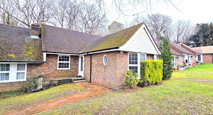 3 Bedroom Terraced Bungalow For Sale In The Welkin, Lindfield, RH16