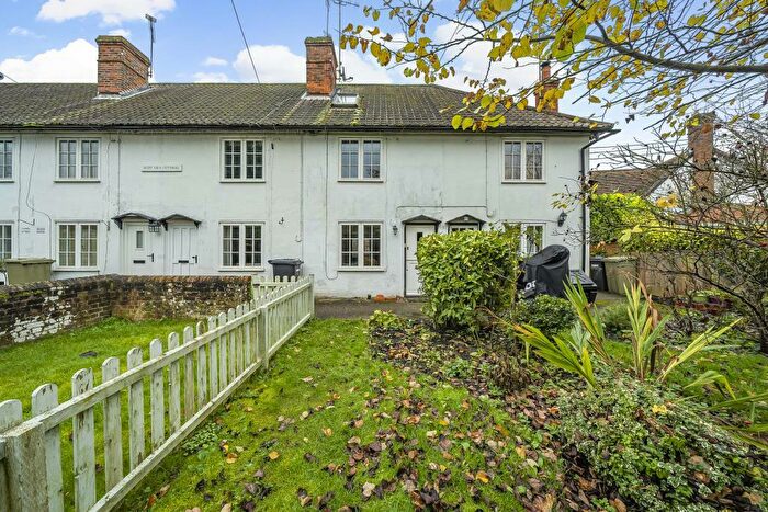 2 Bedroom Terraced House For Sale In Hampstead Norreys, Berkshire, RG18
