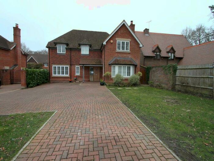 4 Bedroom House To Rent In Locks Ride, Ascot, Berkshire, SL5