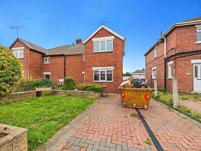 3 Bedroom Semi-detached House For Sale In Westfield Avenue, Knottingley, WF11