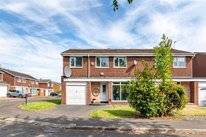 4 Bedroom Semi-Detached House For Sale In Beaminster Way, Newcastle Upon Tyne, NE3