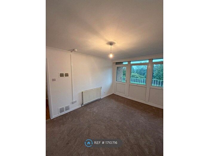 1 Bedroom Flat To Rent In Richmond Road, Sheffield, S13