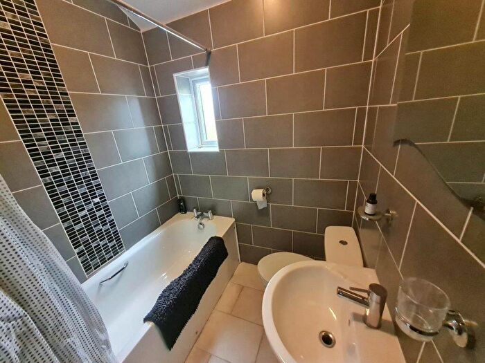 2 Bedroom End Of Terrace House For Sale In Moss Lane, Whitefield, M45