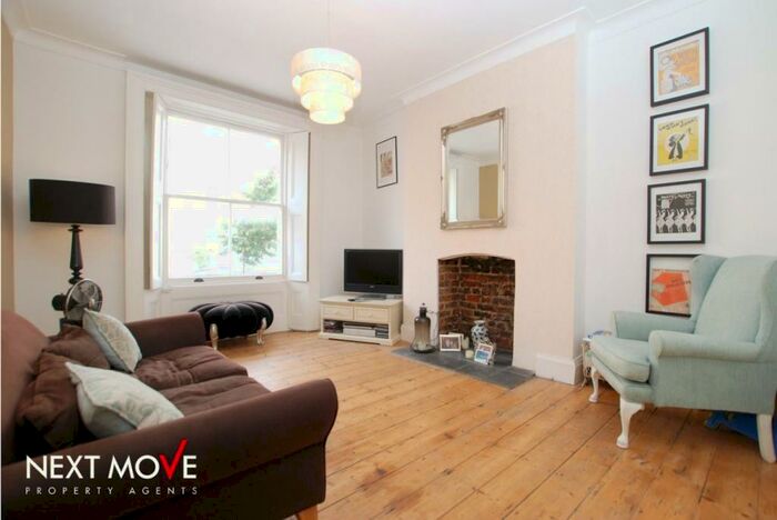 1 Bedroom Flat To Rent In Shakspeare Walk, Stoke Newington, N16