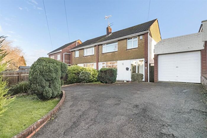 3 Bedroom Semi Detached House For Sale In Parkwall Road, Barrs Court, BS30