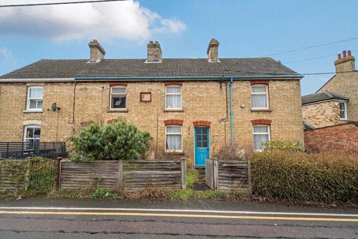 7 Bedroom Terraced House For Sale In Chapel Road, Flitwick, MK45