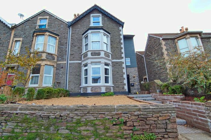 1 Bedroom Flat To Rent In High Street, Staple Hill, Bristol BS16