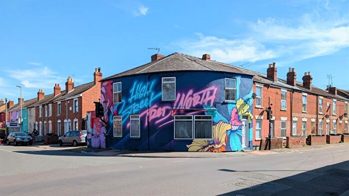 4 Bedroom End Terrace House For Sale In Tredworth Road, Gloucester, GL1