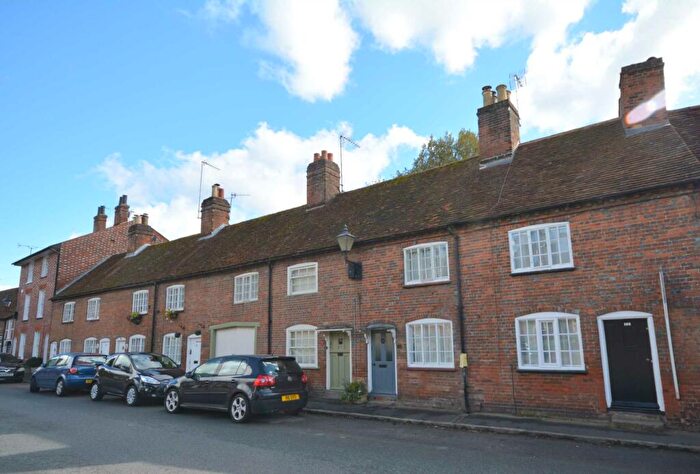 1 Bedroom Terraced House To Rent In Church Street, Chesham, HP5