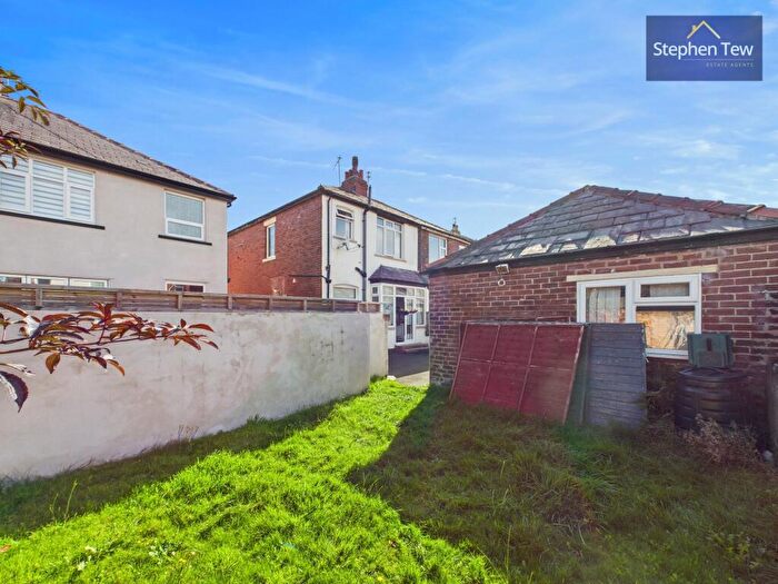 3 Bedroom End Of Terrace House For Sale In Garton Avenue, Blackpool, FY4