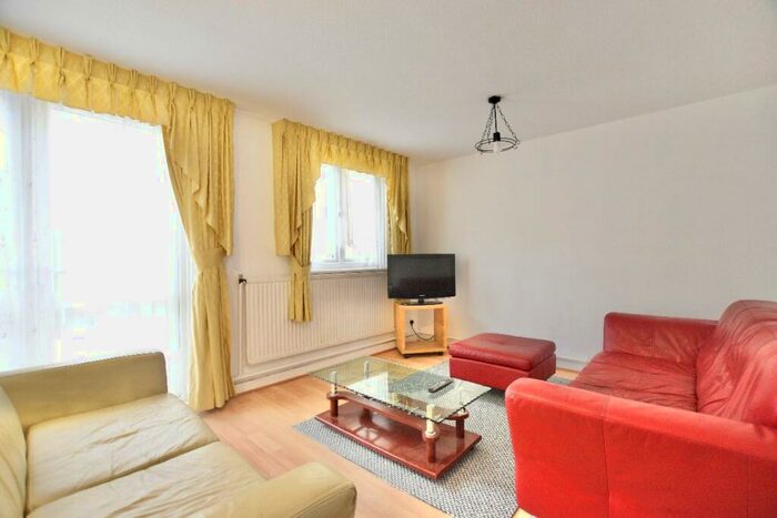 5 Bedroom Maisonette To Rent In Sedgmoor Place, Camberwell, SE5