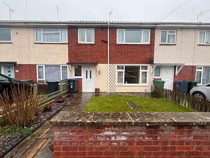 3 Bedroom Terraced House For Sale In Dunnet Close, Calne, SN11