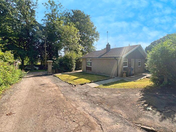2 Bedroom Detached Bungalow To Rent In Moorthorpe Gate, Park Road, Darwen, BB3