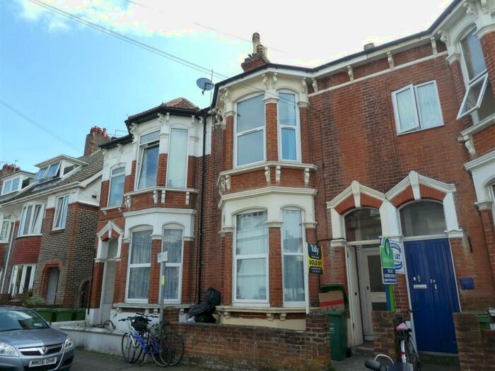 1 Bedroom Flat To Rent In Beach Road, Southsea, Hants, PO5