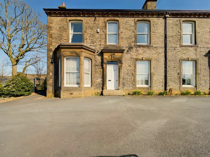 3 Bedroom Apartment To Rent In Keighley Road, Skipton, BD23