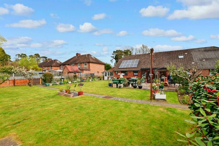 5 Bedroom Bungalow For Sale In Caring Lane, Bearsted, Maidstone, Kent, ME14