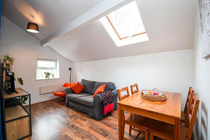 2 Bedroom Flat For Sale In Half Edge Lane, Eccles, M30