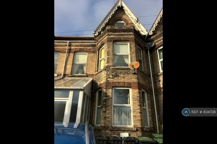 1 Bedroom Flat To Rent In Avenue Road, Weymouth, DT4