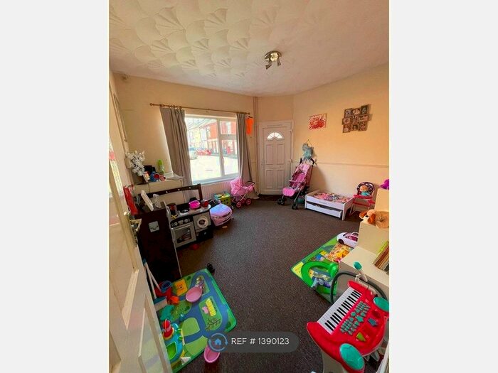 2 Bedroom Terraced House To Rent In Eastleigh Road, Leicester, LE3