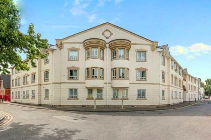 2 Bedroom Flat To Rent In Fairview, GL52