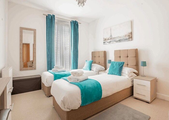 1 Bedroom Serviced Apartments To Rent In Huntingdon Road, Redhill, Surrey, RH1