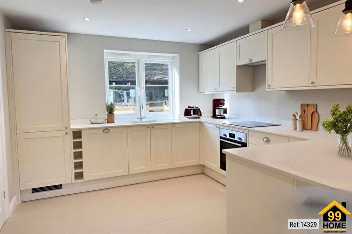 3 Bedroom Terraced House For Sale In Thame Road, Long Crendon, Buckinghamshire, HP18