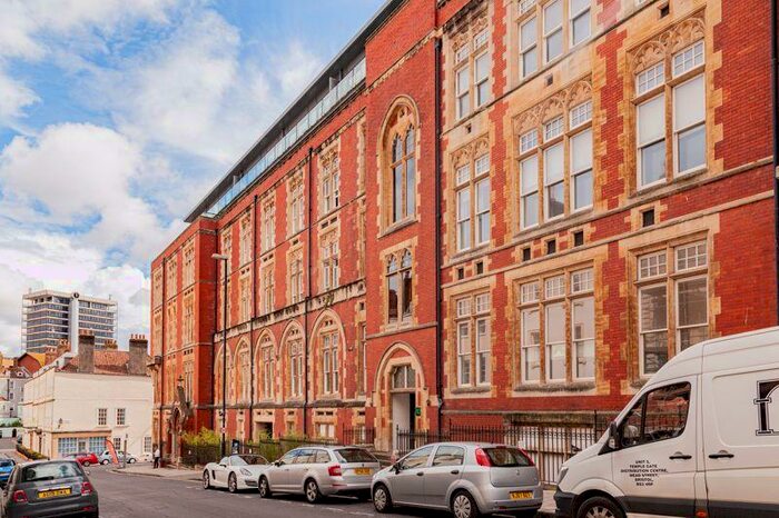 2 Bedroom Flat To Rent In Unity Street, Bristol, BS1