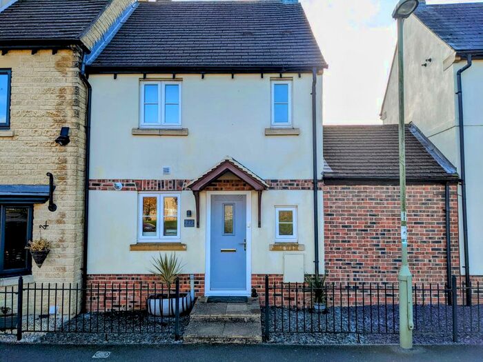 2 Bedroom Terraced House To Rent In Blackthorn Avenue, Carteron, Oxon, OX18