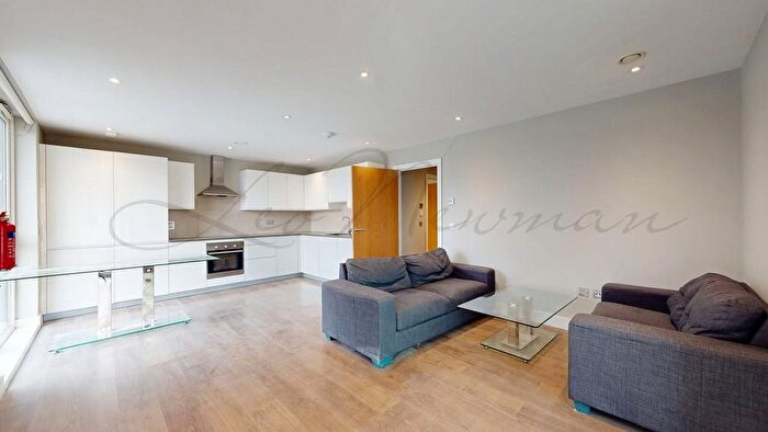 2 Bedroom Flat To Rent In Dowsett Road, London, N17