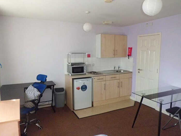 Studio To Rent In Bournbrook House, B29