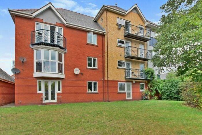 2 Bedroom Flat To Rent In Vancouver Quay, Salford, M50
