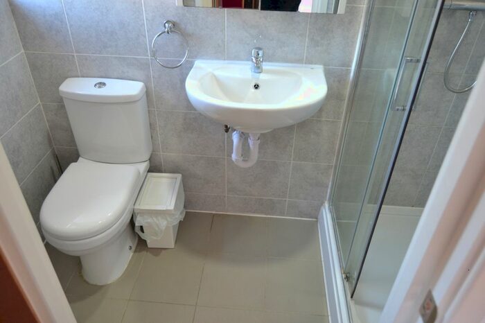 3 Bedroom Terraced House To Rent In Glenham Drive, Ilford, IG2