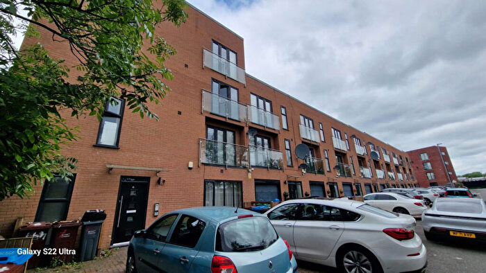 1 Bedroom Terraced House To Rent In E Cheetwood Road, Manchester, Greater Manchester, M8