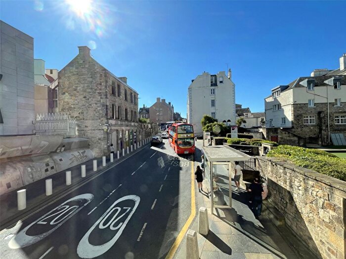 4 Bedroom Flat To Rent In White Horse Close, Holyrood, Edinburgh, EH8