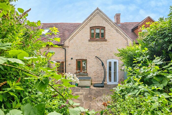 2 Bedroom Terraced House For Sale In Upton Road, Callow End, Worcester, WR2