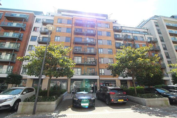 1 Bedroom Flat To Rent In Boulevard Drive, London, NW9